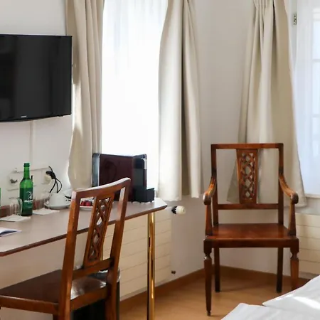 & Restaurant Sternen Koeniz Bei Bern Отель Koniz
